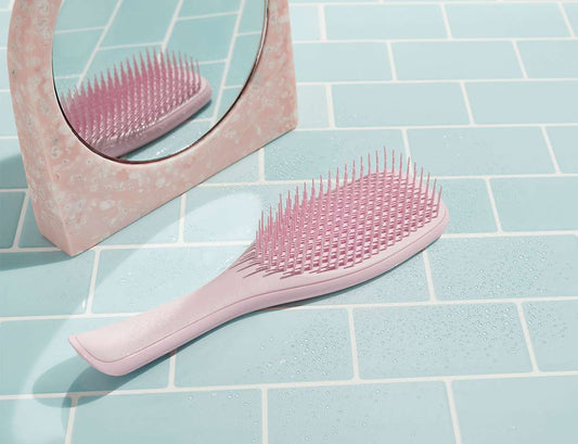 Tangle Teezer Detangler.