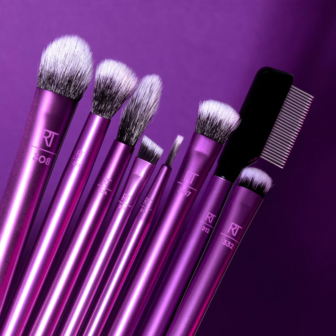 Real Techniques Everyday Eye Essentials Makeup Brush Kit.