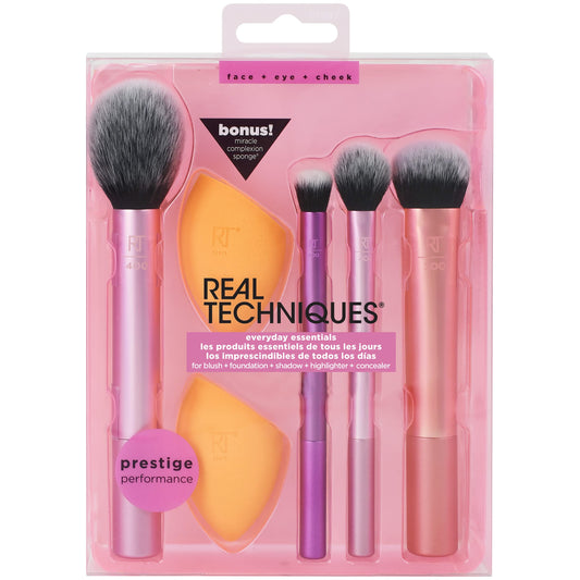 Real Techniques Everyday Essentials Makeup Brush Set with 2 sponges.